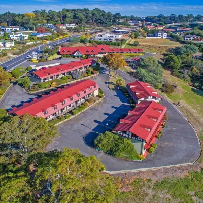 Village Family Motor Inn Отели рядом с достопримечательностью «Городские часы»
