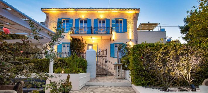 Galaxa Mansion Hotels in Phocis