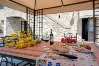 Azienda Agricola e Agriturismo Vallorsi Hotels in Terricciola