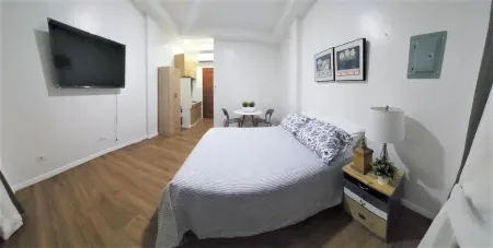 Regal425 Condotel Отели рядом с достопримечательностью «Филдс-авеню»