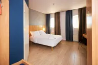 Ibis Sibir Omsk (Ибис Сибирь) Отели в г. Омск