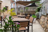 Dutchess Hotel and Restaurant - bar