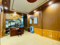 Viet Hoang Hotel Bao Lac - parking
