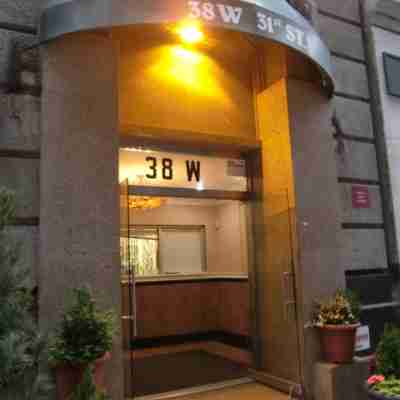 Studios Midtown Manhattan Hotel Exterior
