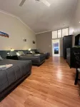 Airlie House Motor Inn فنادق في سكون