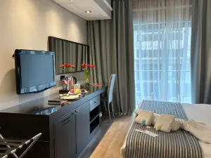Top 20 4-Star Select Hotels in Beirut