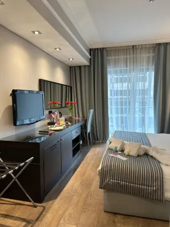 Ramada by Wyndham Downtown Beirut Отели рядом с достопримечательностью «Рынки Бейрута (Суки)»