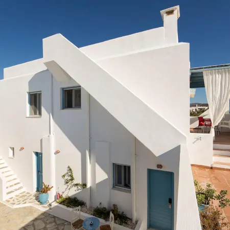 Fivos Apartments