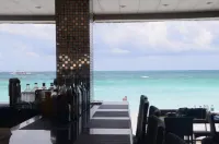 Diamond Water Edge Resort - bar