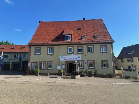 Gasthof Neusitz Отели в г. Нойзиц