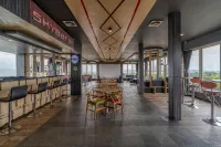 Ascent Hotel & Cafe Malang Hotels in Klojen