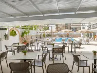 كاكتوس فنادق في لارنكا