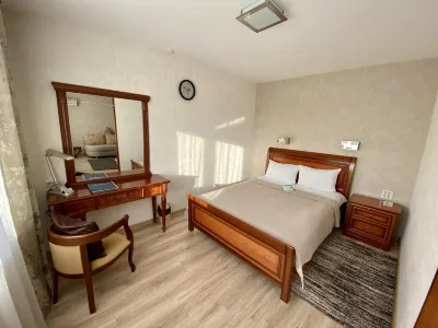 Business Hotel Cosmos Hotels near Kurgan Airport