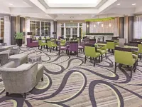 La Quinta Inn & Suites by Wyndham Dallas Arlington South Hotels in Arlington