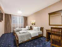 Sevastopol Classik Hotel โรงแรมใกล้สถานีรถไฟใต้ดิน Kantemirovskaya