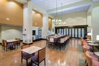 Hampton Inn & Suites Augusta West - breakfast