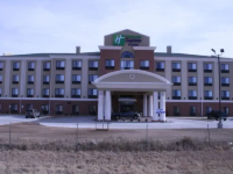 ホリデイ イン エクスプレス ホテル & スイーツ プラット by IHG プラットのホテル