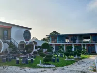 Olly De Home Ent Hotels in Batu Gajah