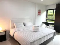 Area 15 Hotel & Apartment Hotel a Ongkharak