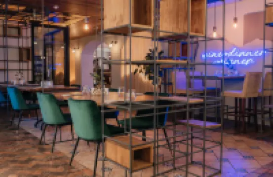 Aragon Hotel