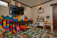 Estate, Mini Hotel