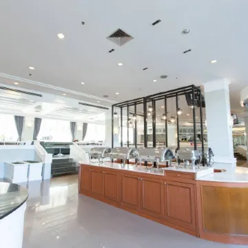 Green World Palace Hotel