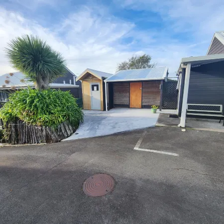 16 Northgate Motor Lodge Отели рядом с достопримечательностью «Те-Рева-Рева»