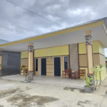 PENGINAPAN CHARIS 酒店