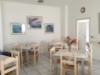 King Thiras Hotel