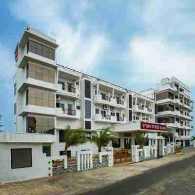 Hotel Viswa Grand Hotel Exterior