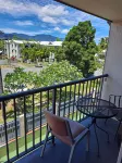 Cairns Holiday Lodge