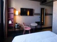 Oceania Lyon Hotels near 8th arr.