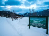 The Loose Moose Hotels in Grand Lake