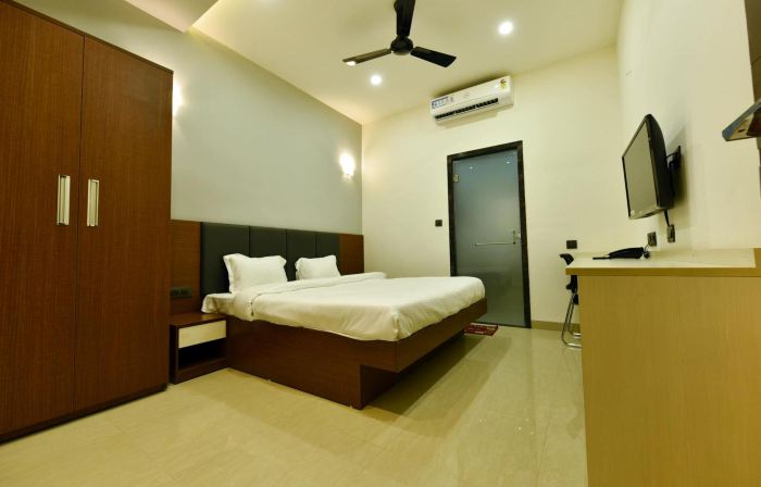 Hotel Nikhil Regency