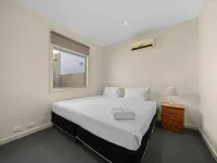 Central Shepparton Apartments - balcony