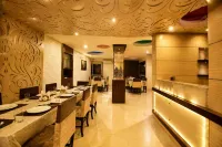 Ashish Palace - A City Centre Hotel - Kitchenette