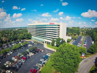 Hilton Greenville Hotels in der Nähe von Warehouse Theatre