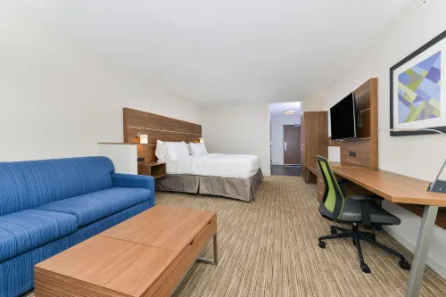 Holiday Inn Express & Suites Ogallala