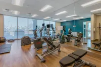 Holiday Inn Express & Suites Phoenix Dwtn - State Capitol