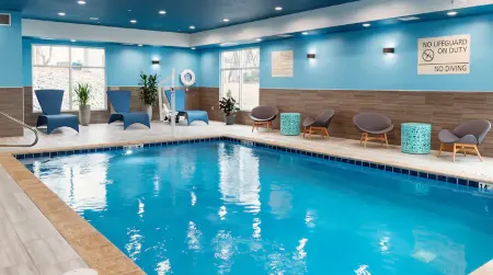 Hampton Inn & Suites by Hilton Marshfield