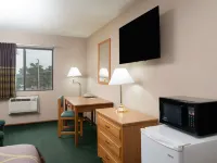 Super 8 by Wyndham Omaha NE ファン プレックス周辺のホテル