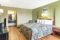 Super 8 by Wyndham Kingsport /I-81