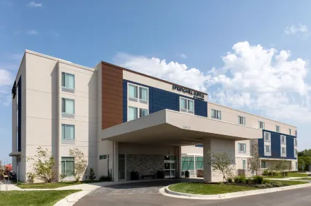SpringHill Suites Kansas City Airport Отели в г. Платт Вудс