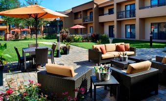 Courtyard Chicago Naperville
