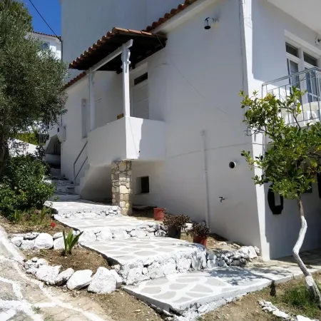 Amaranthos Skiathos View
