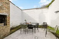 Huswell - Spacious House with 3 Terraces