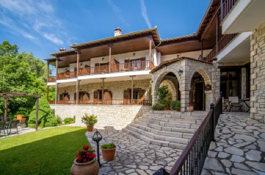 基阿曼德斯酒店