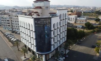 Platinum Al Khamseen Serviced Apartments