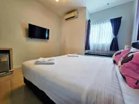 Baanthana Boutique Hotel Hotels in Mueang Surat Thani District