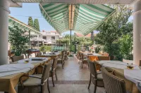 Villa Royal Apartments